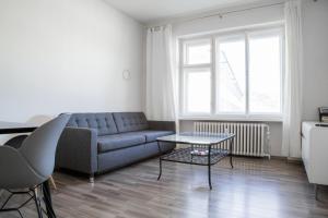 Amazing View Flat - Metro, Trams, Lively Location