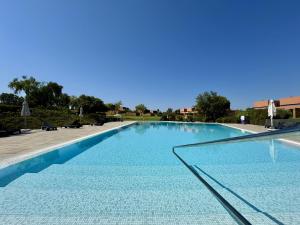 Vilamoura Prestige 3 With Pool by Homing