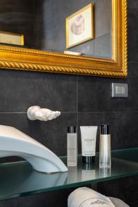 The Boutique Houses - Duomo Luxury Apartment Milan - Private Parking - Galleria - City Center