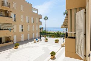 WintowinRentals Playa Linda Benajarafe Beach and Pool