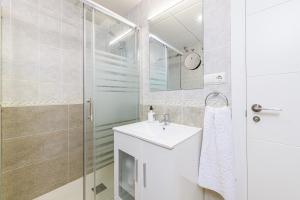 WintowinRentals Playa Linda Benajarafe Beach and Pool