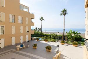 WintowinRentals Playa Linda Benajarafe Beach and Pool
