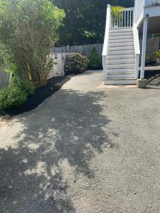 3BDRM-1.5Bath Home- walk to Salem-Beach-shops-pubs
