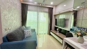 Jomtien Beach with Sea View