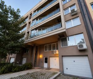 CityApartment with Free Private Parking