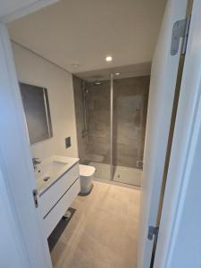 New 2 bedroom appartement with pool & ocean view