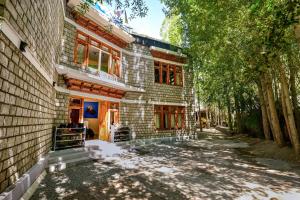 Raybo Hostel - Serene stay with 5 mins walk from the main market