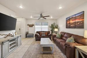 Red Rock Villa with Private Hot Tub and 2 King Suites