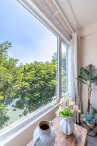 Annam Trúc Bạch Lakeview Boutique Hotel & Apartment
