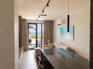 Eagle Stays Sarandë | Private Pool Residence
