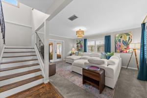 Be A Nomad - The Seabreeze 5BR Pool House