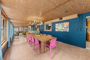Be A Nomad - The Seabreeze 5BR Pool House