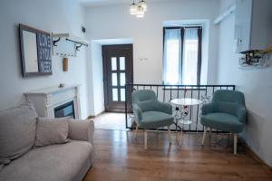 Barrique 31 - Breakfast at Restaurant & Minibar - Old Town