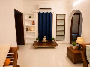 The Coastal Calm Sea-View apartment entire unit