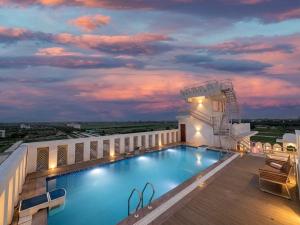 Hotel Shringar Mahal near Char Dham Vrindavan