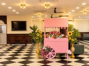 Hotel Shringar Mahal near Char Dham Vrindavan
