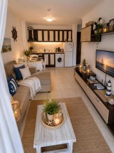 CAPTAINs SUITE at Marina Dinevi, Arena 1, parking