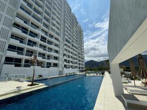 Suite con Jacuzzi y vista al mar piso 14 hermosa vista