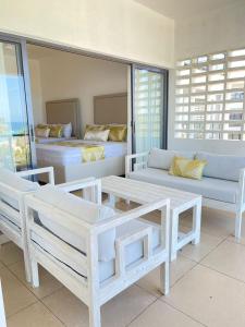 Xanadu Beachfront Duplex Penthouse
