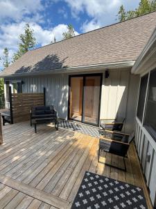 Dock 124 - Adults Only, Waterfront B&B