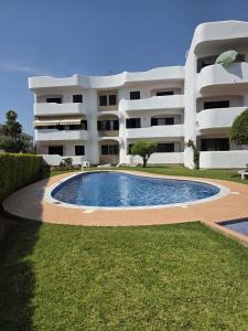 Solymar Vilamoura - renovated Apartment with shared Pool in a quiet Area of Vilamoura