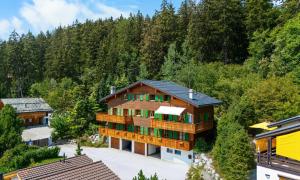 Crans-Montana 3BR - Mountain View, Balcony and Parking