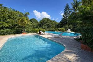 La Villa Banileja 2 Pools BBQ 2 Billiards