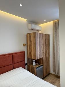 Enma Rooms