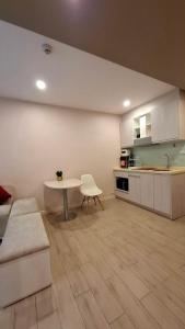Seven Seas Jomtien 1BR Sleeps 4 By Swansea Group