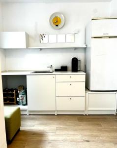 Cozy accommodation by the sea - FREE Parking