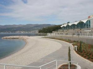 Cozy accommodation by the sea - FREE Parking