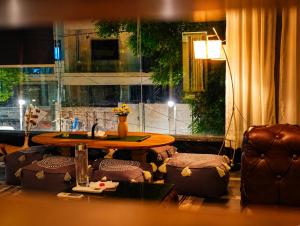 Duplex Property 3 BHK Noida Sector 104 Rd