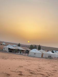 Oumou luxury camp