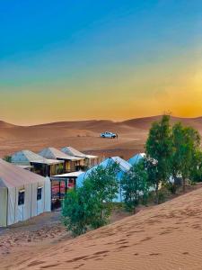 Oumou luxury camp