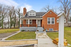 Short Drive to Capitol Hill-Convenient MD Homestay