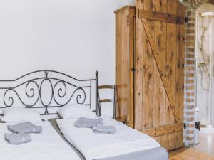 Country Stay for Two Guests