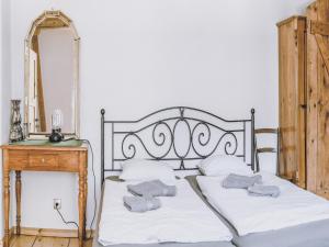 Country Stay for Two Guests