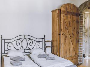 Country Stay for Two Guests