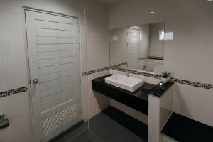 Rarin jinda RESIDENCE