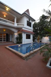 Stolz Angkor Boutique