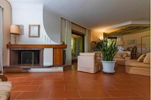 Villa near Arona