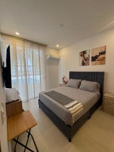 Private Beach & Resort Experience, Studios & Family Apartments 2,4,7,9 Guests