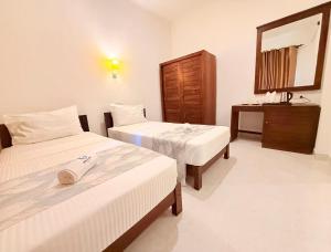 Open Waters Escape Villa Negombo