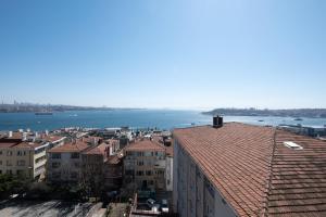 Luxury 2BR Bosphorus View Residence with Free Parking