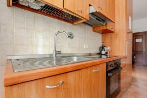 Trastevere Marconi Apartment