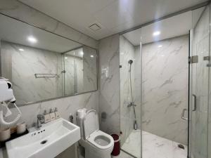 Hommit Masteri Tòa B - Căn hộ 1 phòng ngủ view hồ, máy chiếu