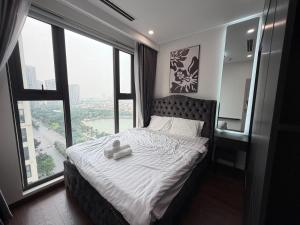 Hommit Masteri Tòa B - Căn hộ 2 phòng ngủ view hồ, máy chiếu