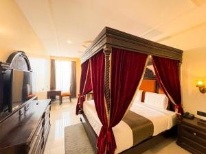 Hotel Shringar Mahal near Char Dham Vrindavan