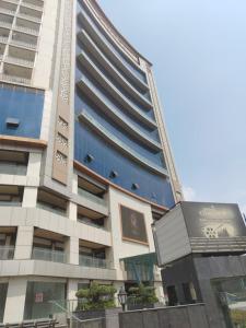 Ufairia Mall, Ek Murti Chowk, Greater Noida West