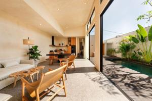 Villa Sunset Serenity 2BR Sunset & Beach Gateway